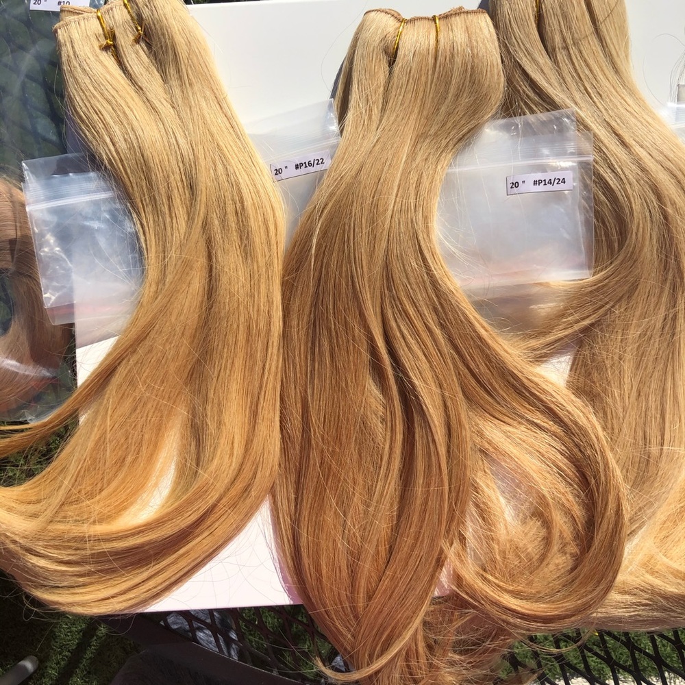 Mixed Blonde Colors - Hidden Headband Extensions - Picture 2 of 7